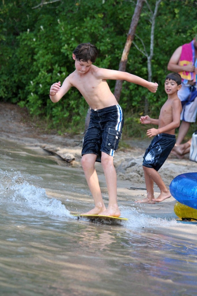 Hillel skimboarding (11)-saved lower res